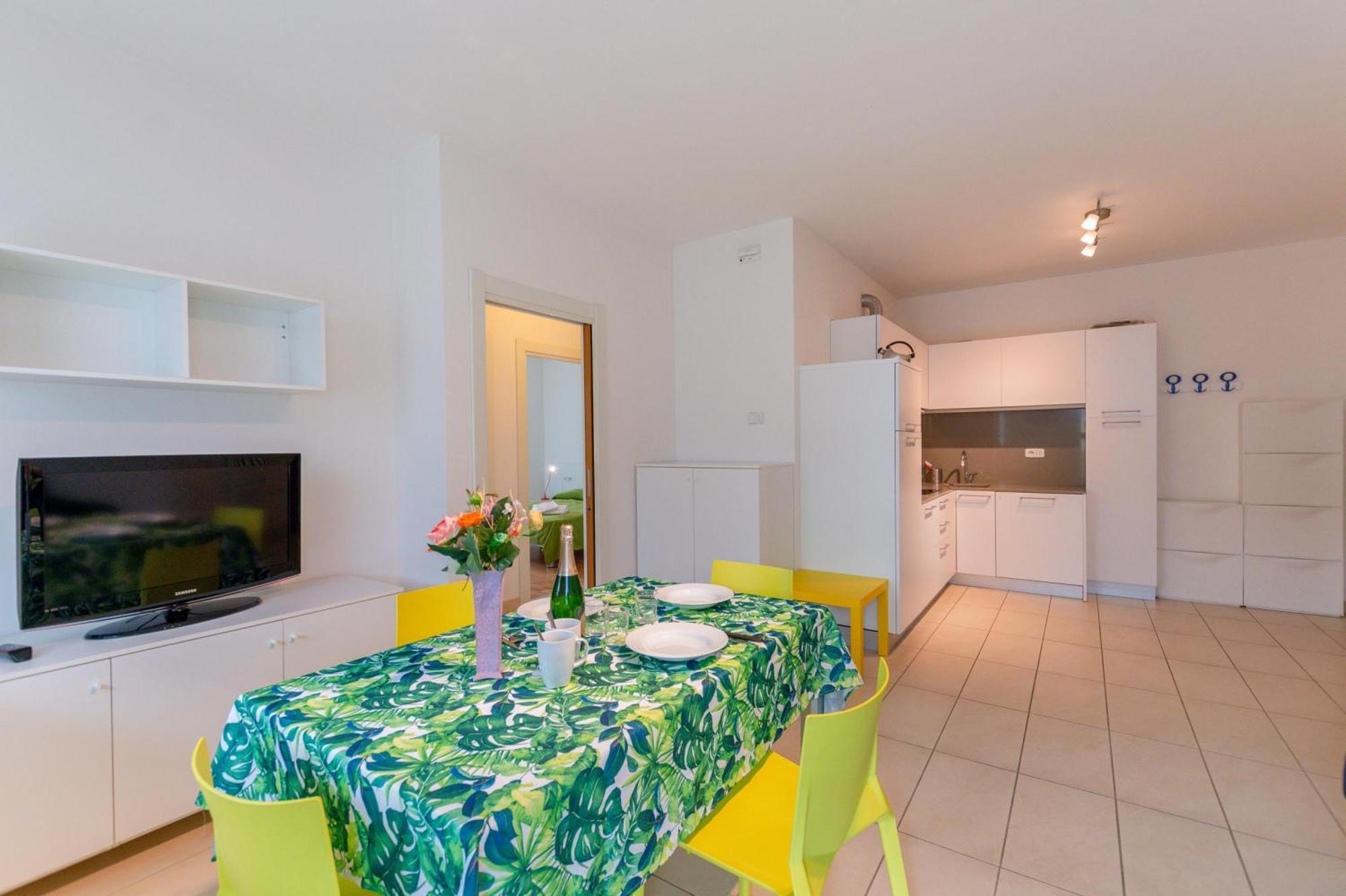 Torbole Relax, Pool & Balcony Apartment - Happy Rentals Torbole Sul Garda Kültér fotó